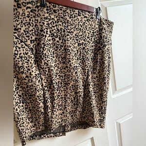 Torrid Leopard Print Skirt- Black and Tan- Size 24